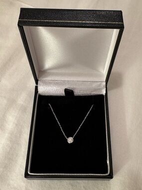 14k White Gold Solitaire Diamond Necklace